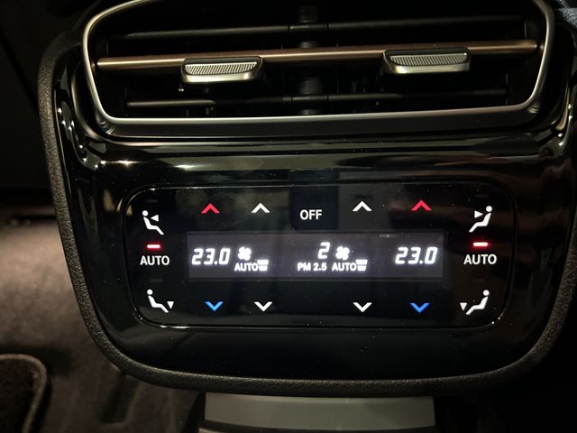 Mercedes Benz EQE 2022-10 24212-18