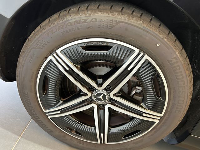 Mercedes Benz EQE 2022-10 24212-9