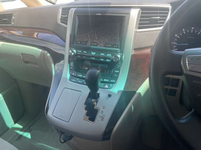 Toyota ALPHARD 2012-03 22417-8