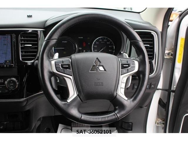 Mitsubishi OUTLANDER PHEV 2015-09 380194-15