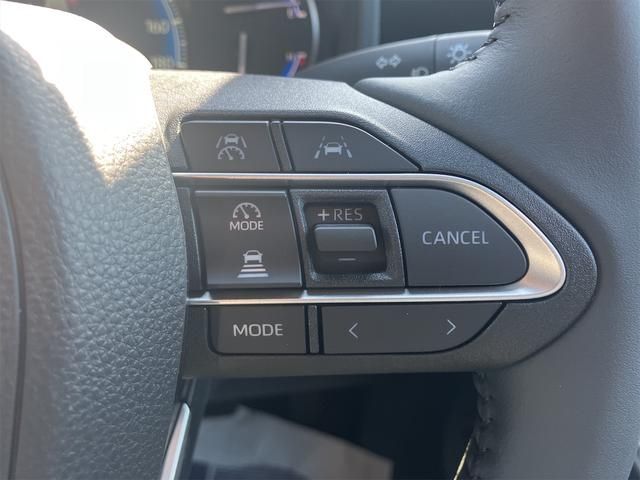 Toyota VOXY HYBRID 2023-11 183110-27