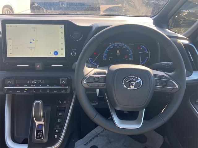Toyota VOXY HYBRID 2023-11 183110-8