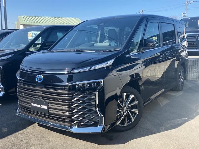 Toyota VOXY HYBRID 2023-11 183110-0