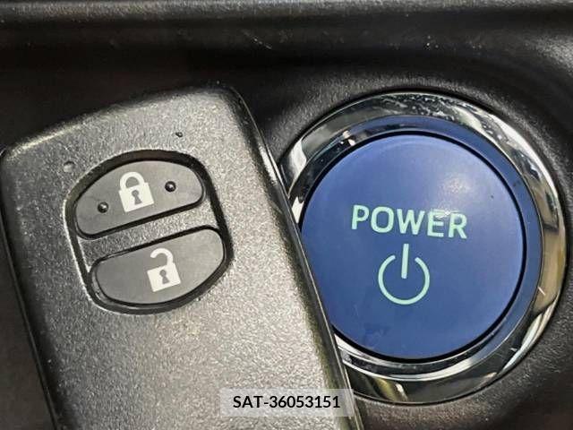Toyota AQUA 2017-06 314309-7