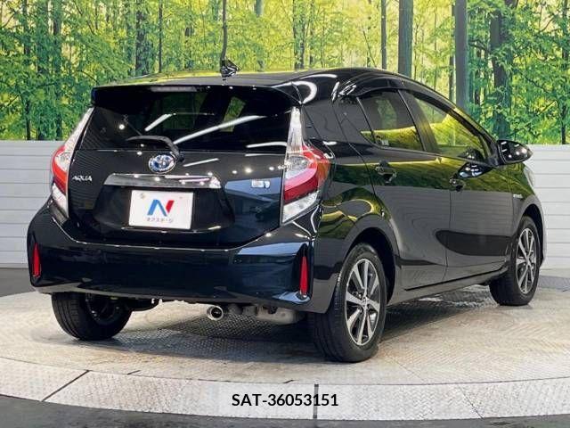 Toyota AQUA 2017-06 314309-17