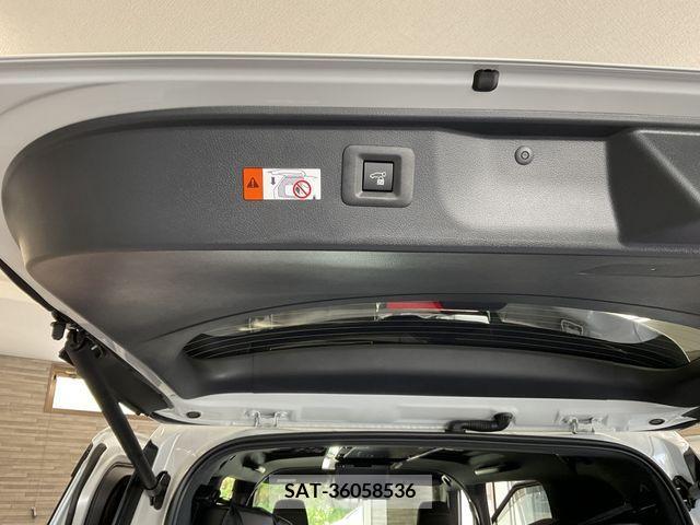 Toyota ALPHARD 2023-10 277606-20