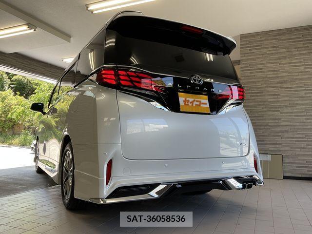 Toyota ALPHARD 2023-10 277606-24