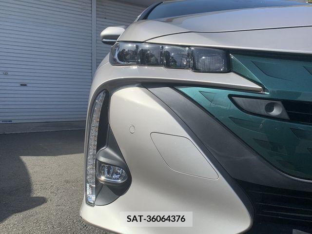 Toyota PRIUS PHV 2017-05 236285-11