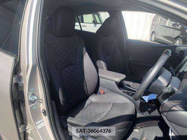 Toyota PRIUS PHV 2017-05 236285-13