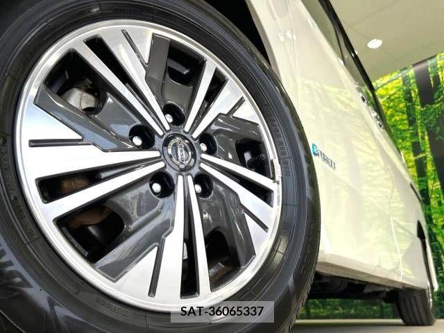 Nissan SERENA 2020-03 367666-13