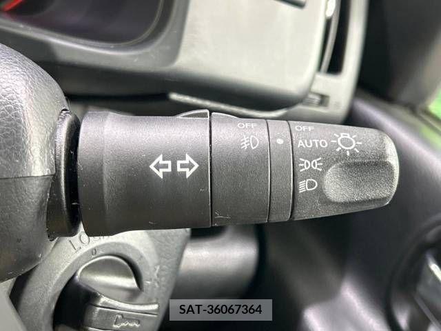 Nissan SERENA 2009-10 351091-7