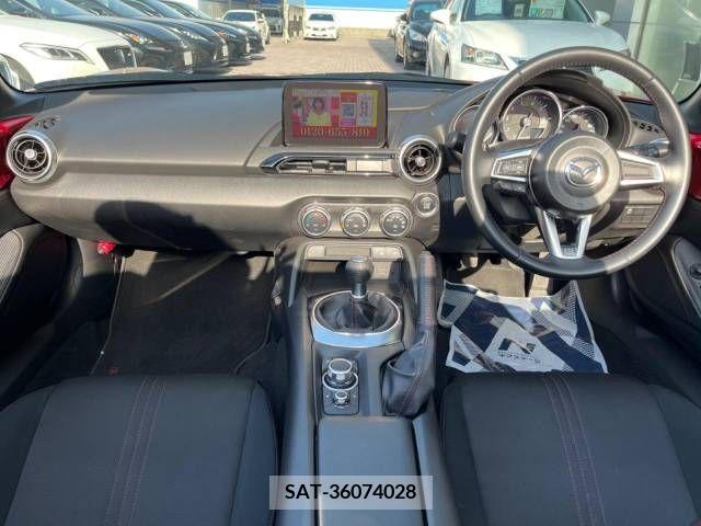 Mazda ROADSTER 2018-02 283379-1