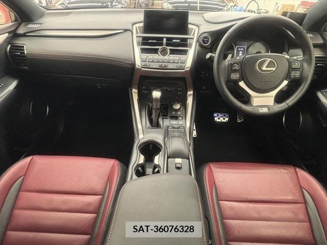 Lexus NX 2015-07 276043-16