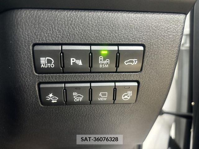 Lexus NX 2015-07 276043-29