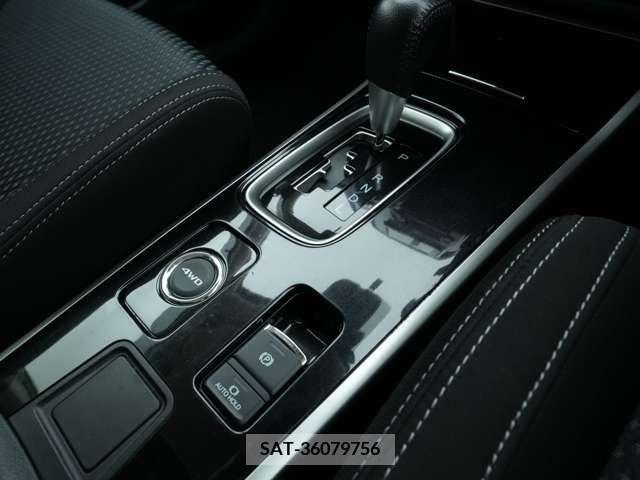 Mitsubishi OUTLANDER 2018-10 281275-13