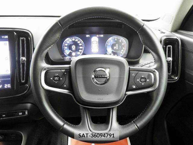 Volvo XC40 2019-09 348079-4