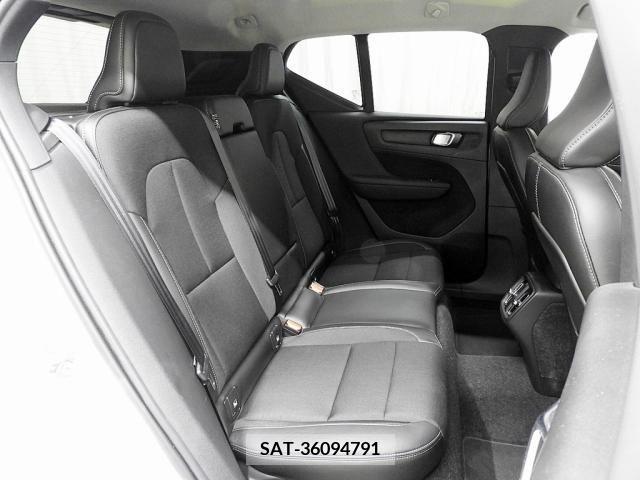 Volvo XC40 2019-09 348079-22