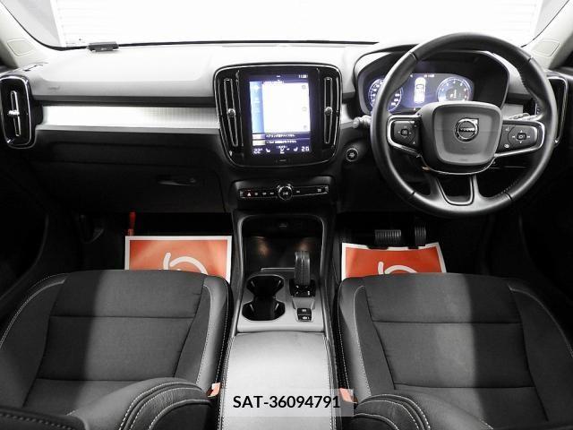 Volvo XC40 2019-09 348079-2