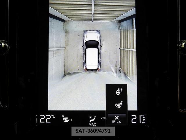 Volvo XC40 2019-09 348079-9
