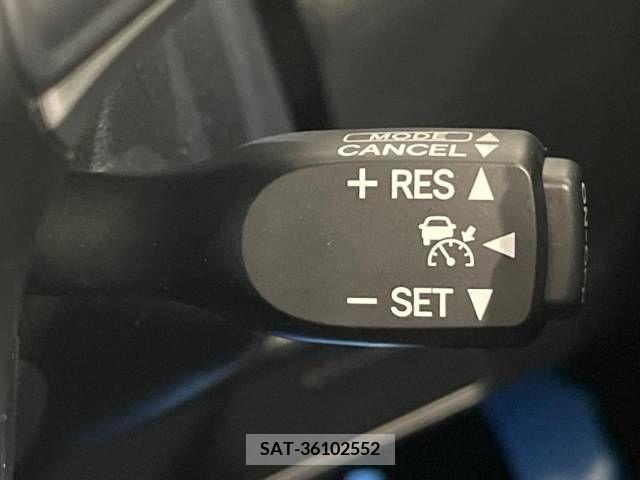 Toyota HARRIER 2015-10 321907-7