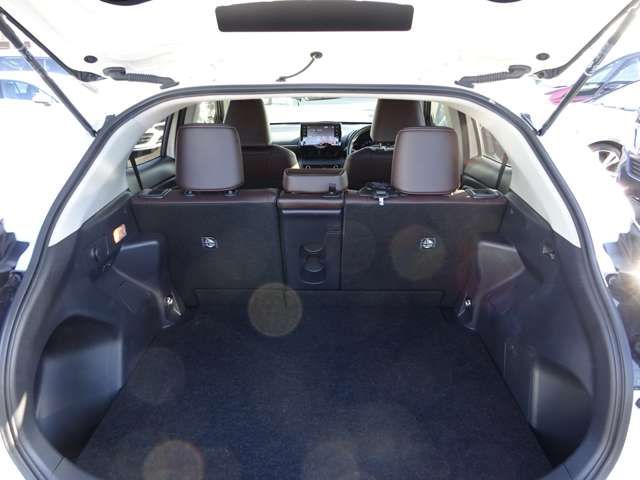 Toyota YARIS CROSS 2021-05 183769-8