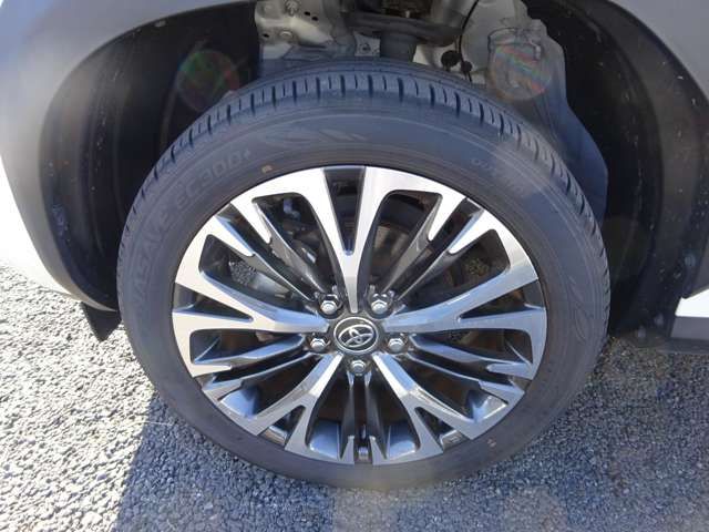 Toyota YARIS CROSS 2021-05 183769-11