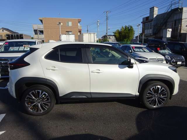 Toyota YARIS CROSS 2021-05 183769-15