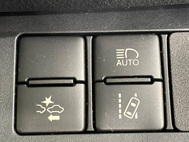 Toyota SIENTA 2016-09 23399-2