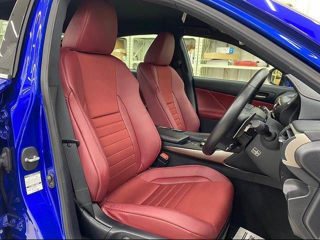 Lexus IS 2018-07 9113-12