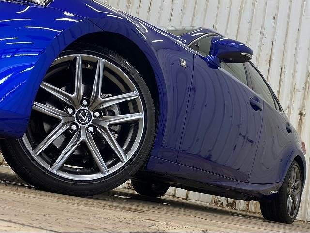 Lexus IS 2018-07 9113-18