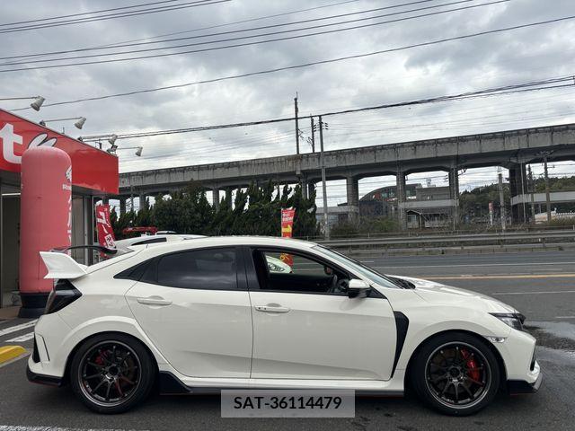 Honda CIVIC 2018-02 229223-6
