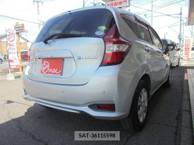 Nissan NOTE 2017-09 348838-4