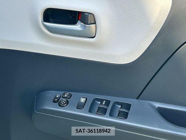 Nissan MOCO 2012-01 256319-15