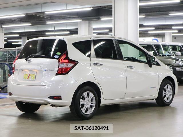 Nissan NOTE 2017-12 206779-1