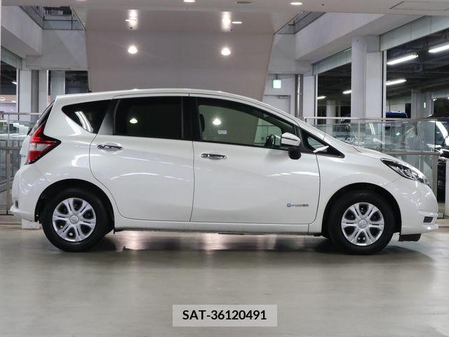 Nissan NOTE 2017-12 206779-7