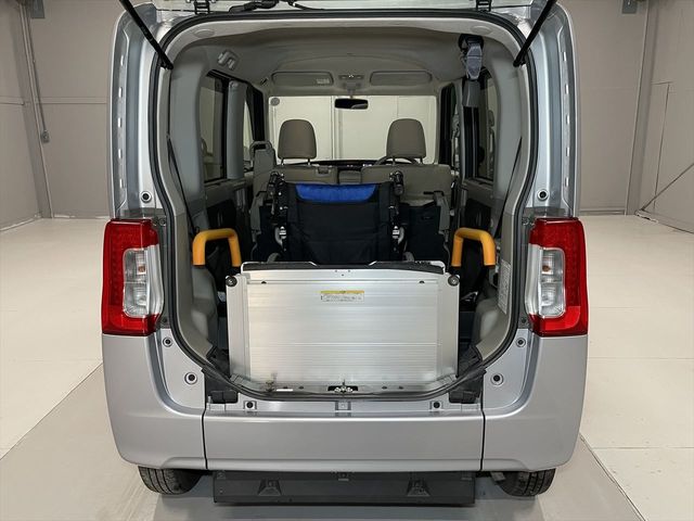 Daihatsu TANTO 2017-08 22641-5