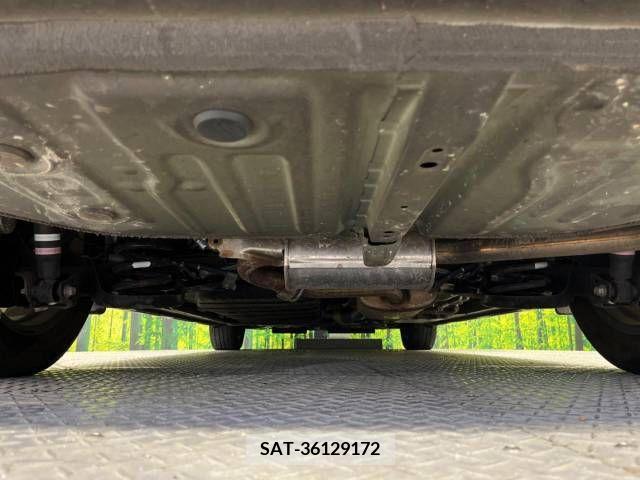 Toyota VOXY 2021-01 288864-18