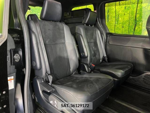 Toyota VOXY 2021-01 288864-8