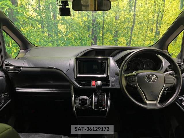 Toyota VOXY 2021-01 288864-1