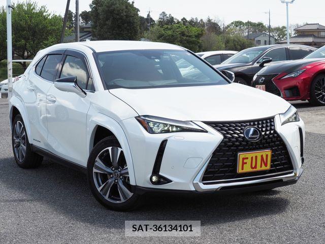 Lexus UX 2022-07 275944-2