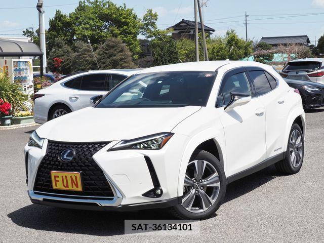 Lexus UX 2022-07 275944-3