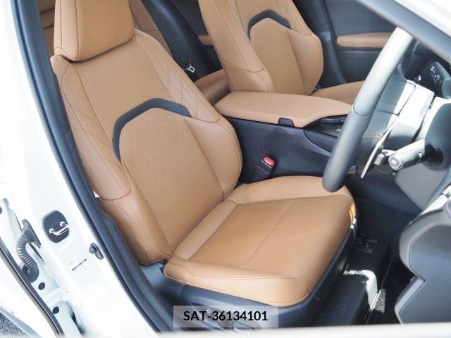 Lexus UX 2022-07 275944-10