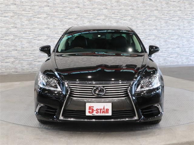 Lexus LS 2014-03 15810-5