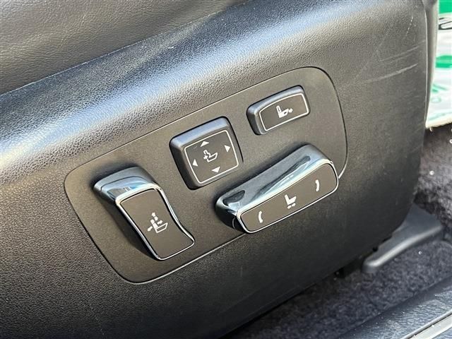 Lexus LS 2014-03 15810-16