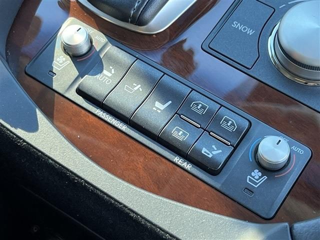 Lexus LS 2014-03 15810-15