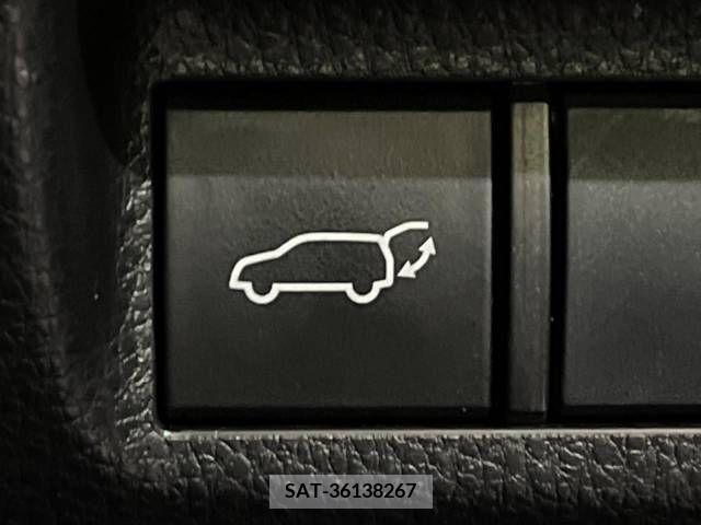 Toyota RAV4 2019-09 282805-4