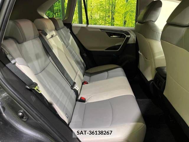 Toyota RAV4 2019-09 282805-9