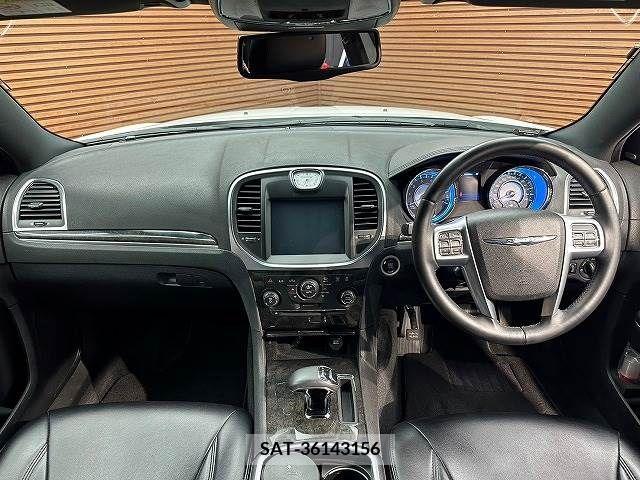 Chrysler 300 2014-11 299005-1
