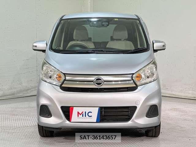 Nissan DAYZ 2015-12 323345-6