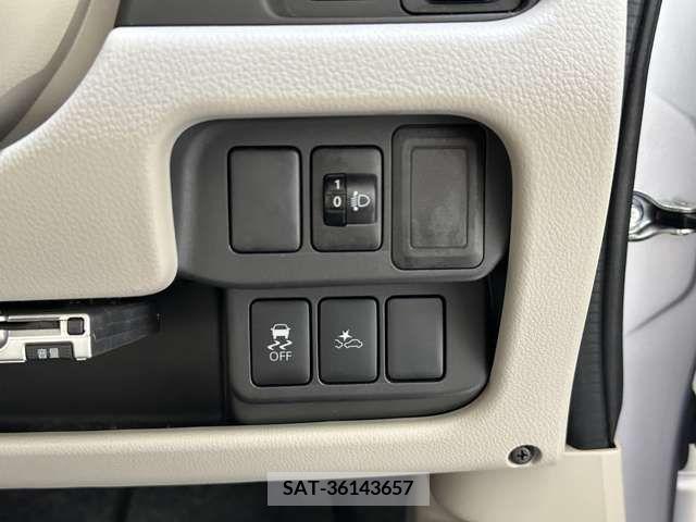 Nissan DAYZ 2015-12 323345-16
